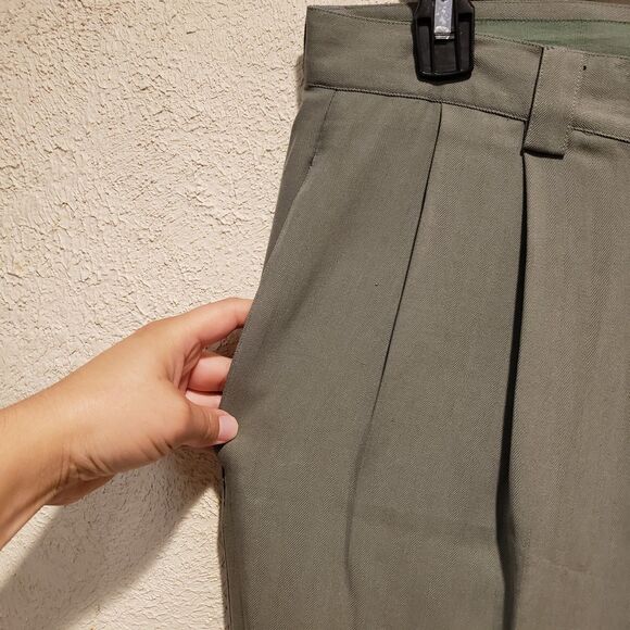 Tommy Bahama Relax 100% Silk Pants Men’s Sz 16 Green Chinos Khakis Pleated - Picture 5 of 7
